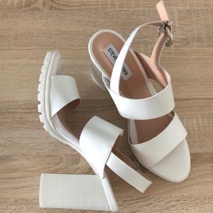 New chunky Steve Madden Emil Heels 9